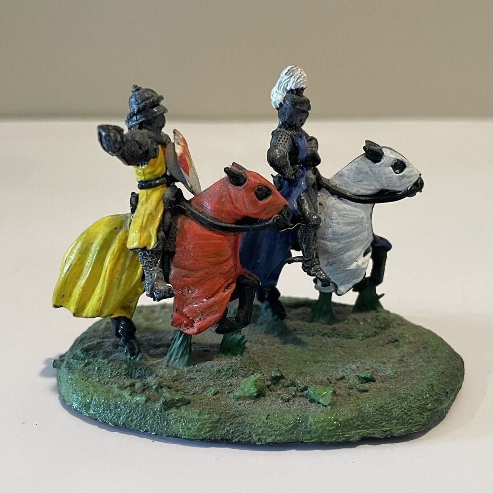 Vintage Cast Knights On Horses Hand painted‎ Figures Vintage